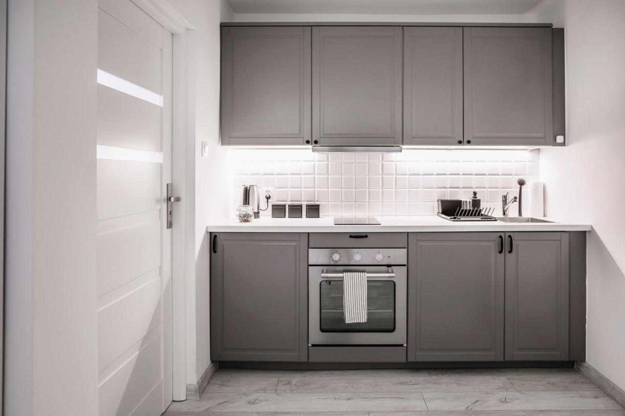 Kawalerka Na Starym Rynku Apartment Torun Bagian luar foto